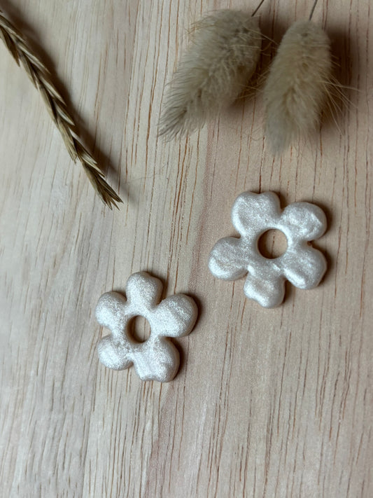 LILY -  Nacre (Sans créoles)